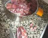 Foto del paso 1 de la receta: Estofado de cerdo