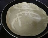 A picture of step 3 of Egg Paratha.