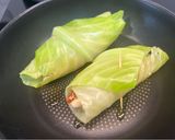 Foto del paso 8 de la receta: Rollitos de hojas de col rellenas de pollo y verduras