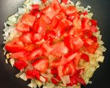 Foto del paso 1 de la receta: 🥘GUISITO 🫕 DE ARROZ 🍚,ARVEJAS PARTIDAS🥙, LENTEJAS🥙Y VERDURAS 🧄🧅🫑🥕🥬🥘🍷🥙