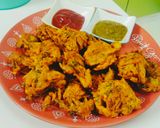 लच्छा प्याज़ पकौड़े (lacha pyaz pakoda recipe in Hindi) रेसिपी चरण 5 फोटो