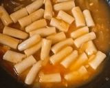 Foto langkah ke 5 dari resep Tteobokki / makanan korea.