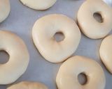 Foto langkah ke 4 dari resep Donat Gembul | TIPS Anti Gagal.
