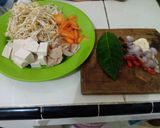 Foto langkah ke 1 dari resep Oseng taoge tahu.