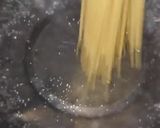 Foto langkah ke 1 dari resep Spagetti ayam carbonara.