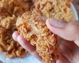 Foto langkah ke 6 dari resep Indomie Goreng Telur Crispy.