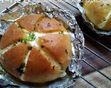 Foto langkah ke 10 dari resep Korean Creamcheese Garlic Bread.