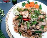 Hình bước làm 3 của món MÓN PHILIPPIN: MIẾN XÀO GÀ HEO KIỂU PHILIPPIN 🇵🇭