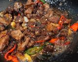 Foto langkah ke 5 dari resep Oseng Daging sapi.