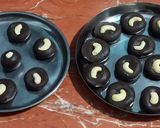 A picture of step 3 of Chocolate peda.