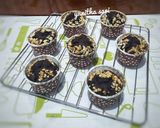 Foto langkah ke 5 dari resep Muffin Chocolate Custard.