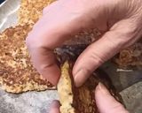Une image de l'étape 2 de Galettes de thon aux flocons d'avoine.