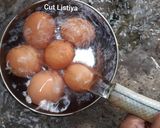 Foto langkah ke 1 dari resep Telur Asin Ayam.