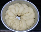 Hình bước làm 4 của món Bánh mì mềm bơ sữa