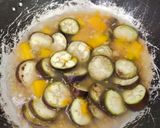 Foto langkah ke 3 dari resep Sayur labu terong (masakan orang tua).