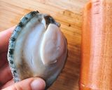Hình bước làm 1 của món Bào Ngư Tươi Áp Chảo Sốt Dầu Hào
