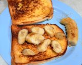 Foto langkah ke 5 dari resep Roti Pisang Panggang Keju dan Meses.