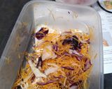 Une image de l'étape 1 de Salade de pâte orzo et crevette au curry.