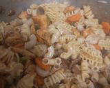 A picture of step 3 of Tikka macroni.