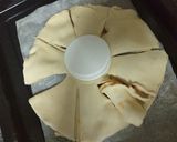 A picture of step 5 of Spin wheel pastry.