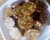 A picture of step 9 of Dry fruits roll..