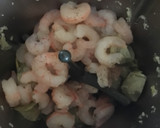 Foto del paso 3 de la receta: Alcachofas, gambas y gulas en Thermomix