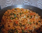 शेजवान फ्राईड राईस (schezwan Fried Rice recipe in marathi) रेसिपी स्टेप 10 फोटो 