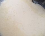 A picture of step 1 of Kurkury with white sauce.