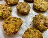 Fit kotlety z indykiem i pieczonymi ziemniakami krok przepisu 6 zdjęcie
