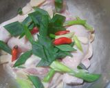 Foto langkah ke 4 dari resep Ayam kukus jahe.