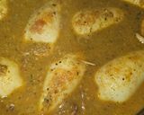 Foto del paso 10 de la receta Calamares rellenos de langostinos y sepia en salsa de langostinos y crujiente de almendras