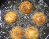 A picture of step 12 of Cheese balls with herb 🌿 tomato 🍅sauce.
