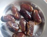A picture of step 1 of Date Banana Shake.