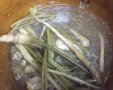 รูปขั้นตอนการทำที่ 1 ของ ไก่ตุ๋นรากโสมสด สูตรจีนแคะ(ฮากกา) เฮงเฮงเฮง