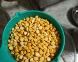 A picture of step 2 of Daal Palak.