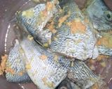 A picture of step 4 of Fish fry.