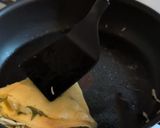 A picture of step 5 of ★ Egg and Rice paper sandwich ★.