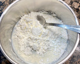 Foto del paso 5 de la receta: Pastel de crema y mermelada de cerezas