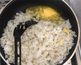 Foto langkah ke 3 dari resep Nasi Goreng Daun Jeruk, enak dan mudah.