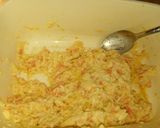 Foto del paso 4 de la receta: Arepitas de yuca con salami