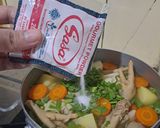 Foto langkah ke 3 dari resep Sayur Sop Ceker.