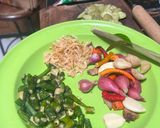 Foto langkah ke 1 dari resep Sayur Ketupat Betawi.