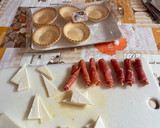 Foto del paso 1 de la receta: Tartaletas de tomate, serrano y queso