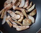 Foto del paso 5 de la receta: Panqueques de manzanas y peras sin harina y sin azúcar!