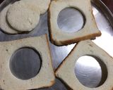 A picture of step 2 of Egg Bread Toast.