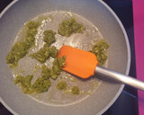 Foto del paso 3 de la receta: Pasta de espaguetis en salsa de ajo