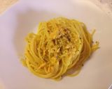 A picture of step 6 of Spaghetti with salmon, saffron and pistachio nuts.