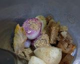 Foto langkah ke 1 dari resep Soto Ceker dan Tulang Kerongkongan Ayam Kuah Bening.
