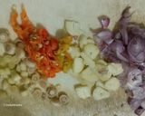 Foto langkah ke 1 dari resep Cumi masak sereh.