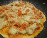 Foto langkah ke 5 dari resep Pizza Minimalis (Teflon).